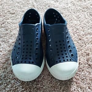 Native Jefferson Slip On Shoe Size 9 (toddler)